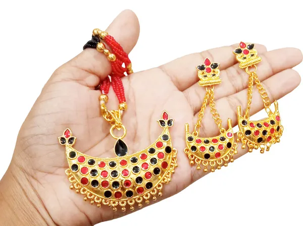 Assamese_Traditional_Red_Black_Colour_Junbiri_Tassel_Jewellery_Set_For_Women